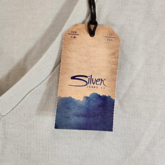 Silver Jeans Co. Light Gray V-Neck Short Sleeve Shirt Womens L L29TF2003 NWT - Picture 3 of 12